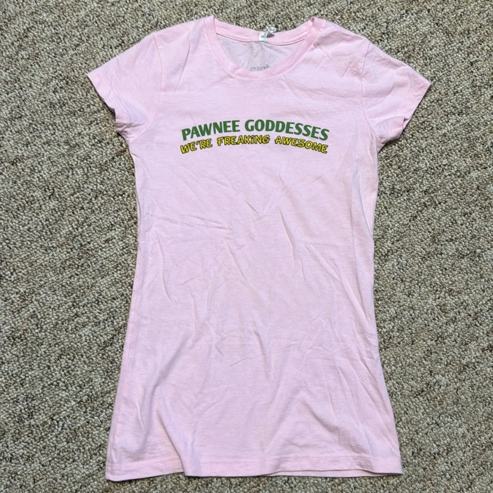 Pawnee Goddesses “We’re Freaking Awesome” Parks and Recreation t-shirt - Picture 1 of 4